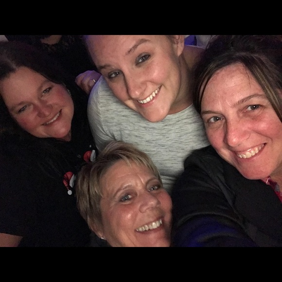 Meet your Posher, Tami - Picture 1 of 1